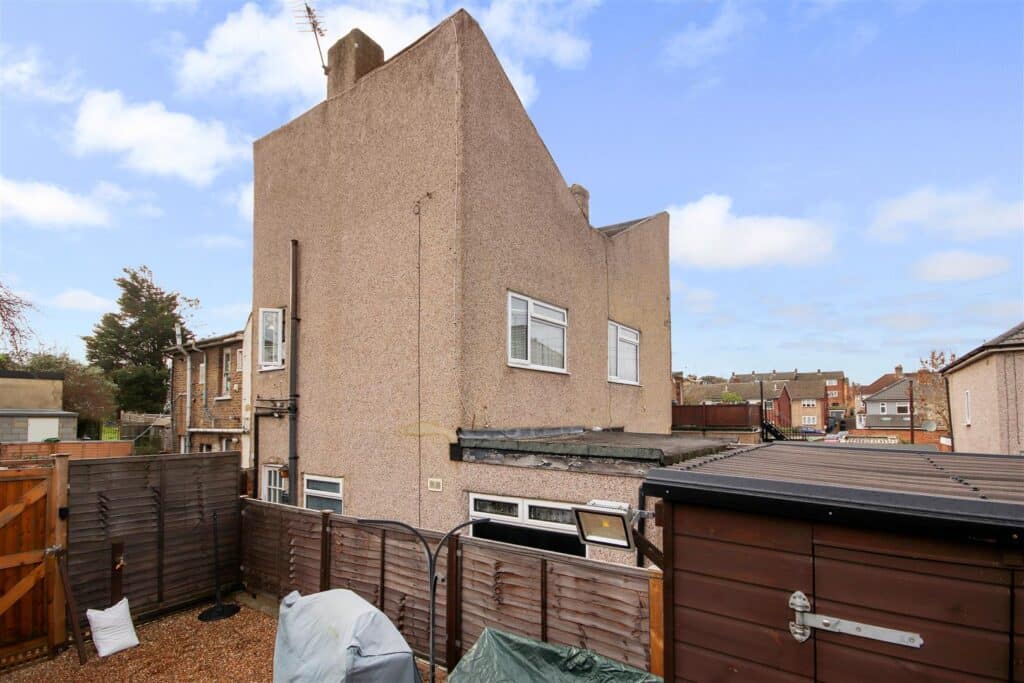 Property Image 0 Property Image 0