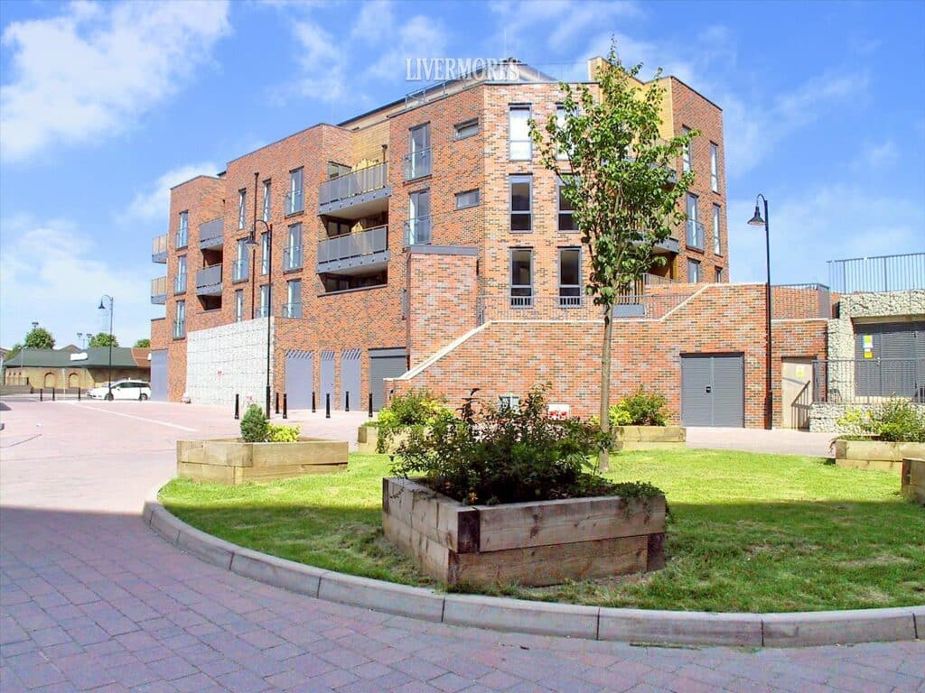 Property Image 0 Property Image 0