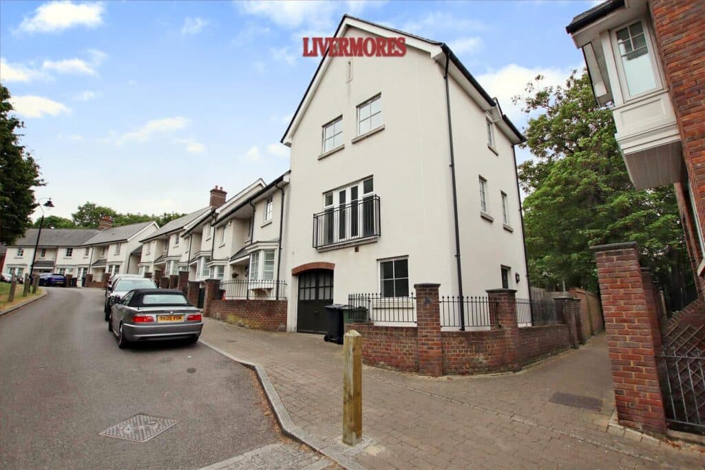 Property Image 0