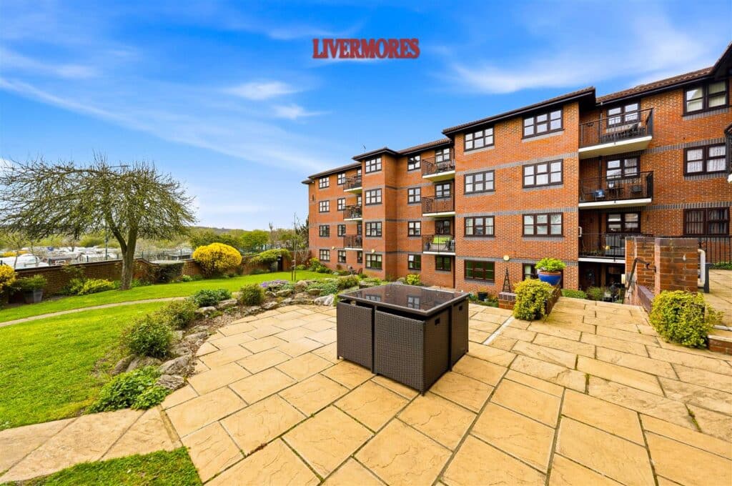 Property Image 0