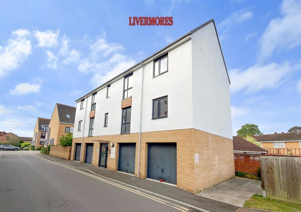 Property Image 0 Property Image 0